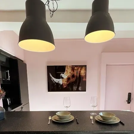 Hyper Centre 55 M2, La Glamour 5* *